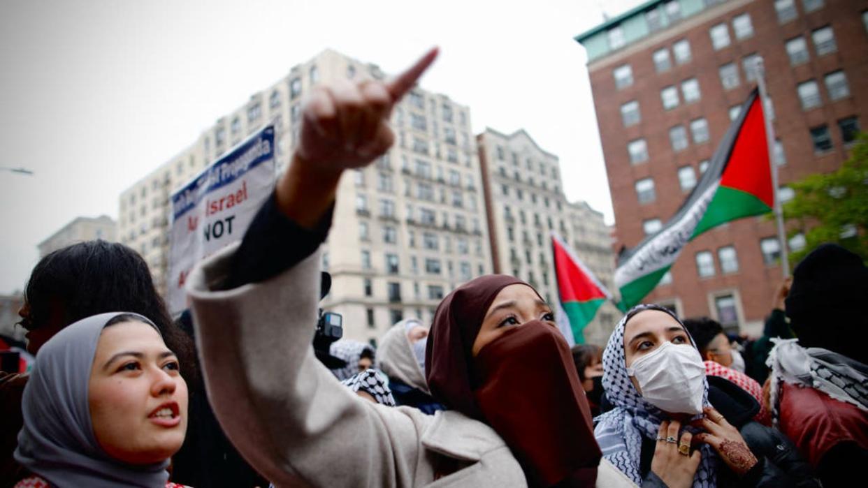 <div>Pro-Palestinian protesters march outside Columbia University in New York City on April 18, 2024. Officers cleared out a pro-Palestinian campus demonstration on April 18, a day after university officials testified about anti-Semitism before Congress. Leaders of Columbia University defended the prestigious New York schools efforts to combat anti-Semitism on campus at a fiery congressional hearing on April 17. (Photo by Kena Betancur / AFP) (Photo by KENA BETANCUR/AFP via Getty Images)</div>