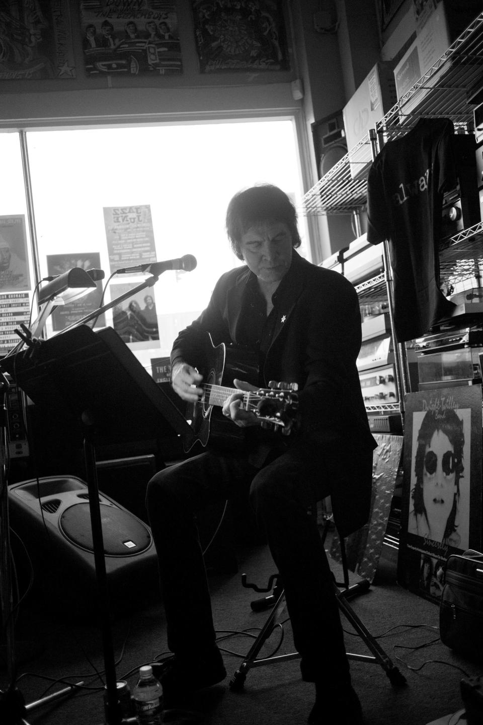 Dwight Twilley performs an acoustic concert at Oklahoma City's Guestroom Records in 2015.