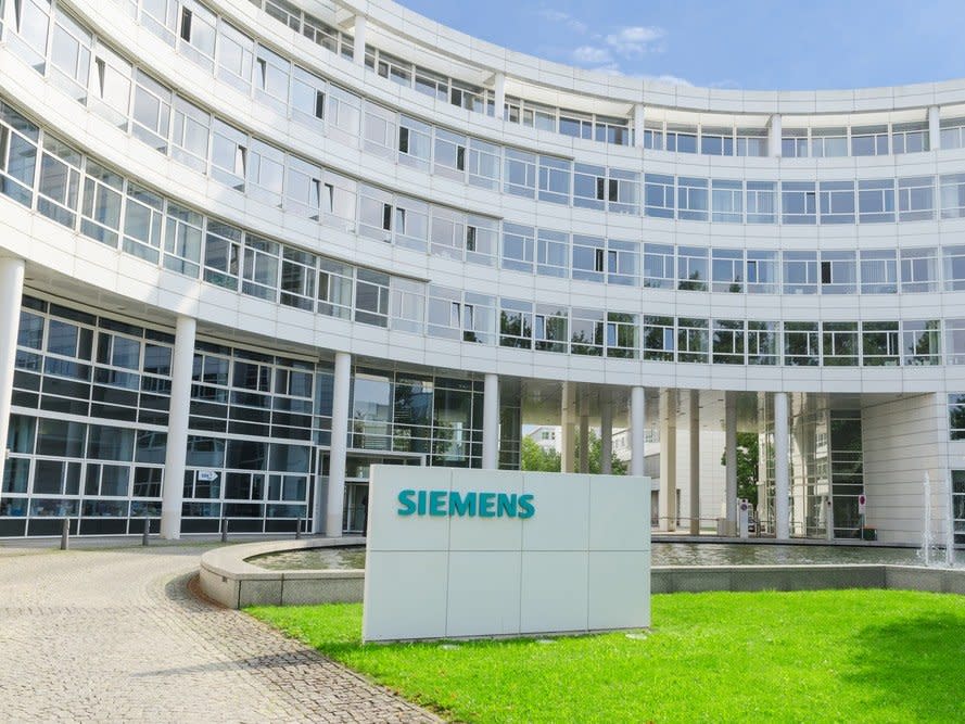 Siemens DE shutterstock_229198672