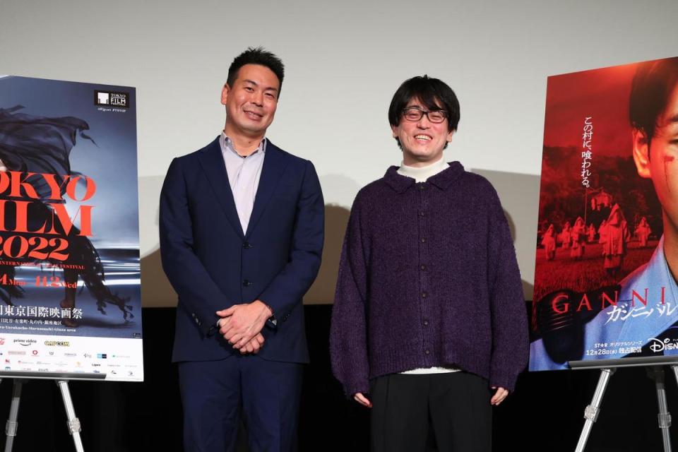 《噬亡村》導演片山慎三（左）與編劇大江崇允上月出席第35屆東京國際影展放映，分享製作心得。（東京國際影展提供）