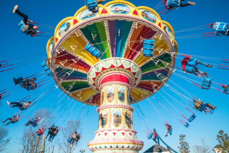 The Flying Carousel is a high-rising take on the classic merry-go-round, this ride transports riders into the air and swings them around.