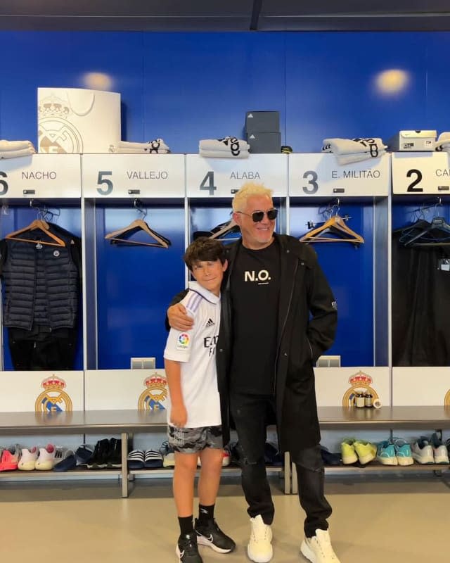 Alejandro Sanz y su hijo Dylan en la ciudad deportiva del Real Madrid