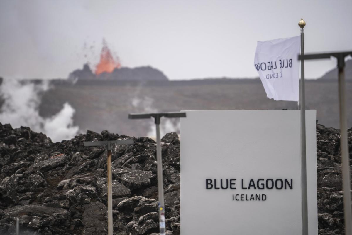 Popular geothermal spa in Iceland reopens to tourists after nearby volcano stabilizes