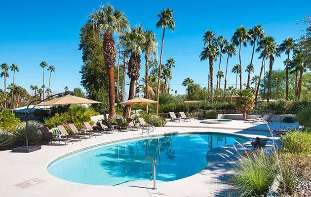 In diesem 650 m² großen Palm Desert Haus aus der Mitte des vergangenen Jahrhunderts übernachteten Wiz und seine Familie. Quelle: Airbnb