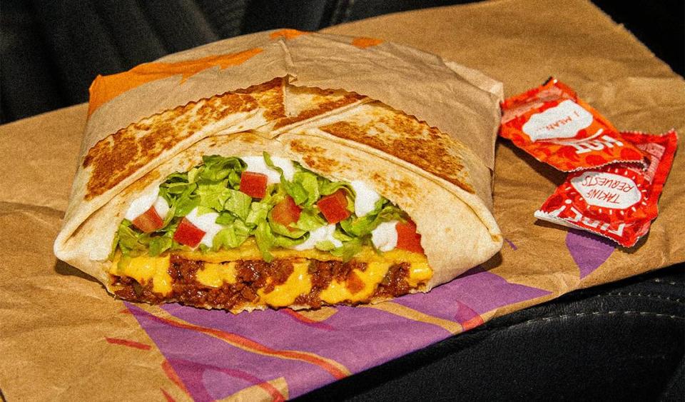 Taco Bell will test a vegan version of the crunchwrap in select cities this summer, while supplies last, the restaurant announced.