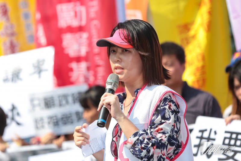 勵馨社會福利事業基金會王淑芬主任25日出席「住宅法髮夾彎！抗議行政院退步修法，打壓弱勢居住權益」記者會。（顏麟宇攝）