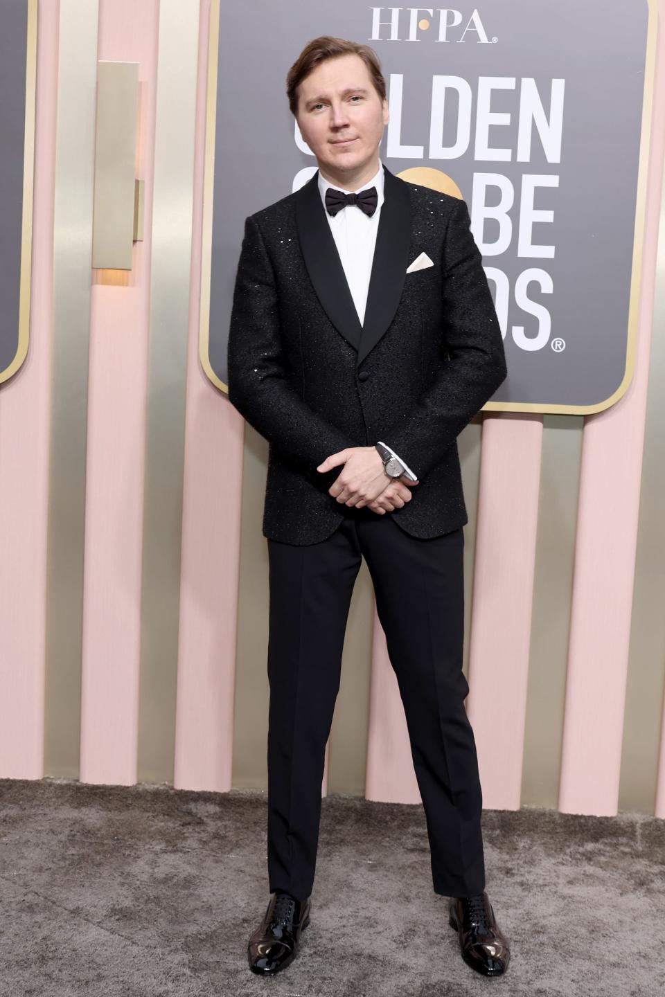 Paul Dano attends the 2023 Golden Globes.