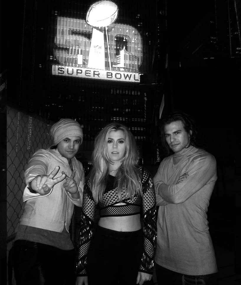 Country act The Band Perry declared “we’re here!!" with this pic. (Photo: Instagram)