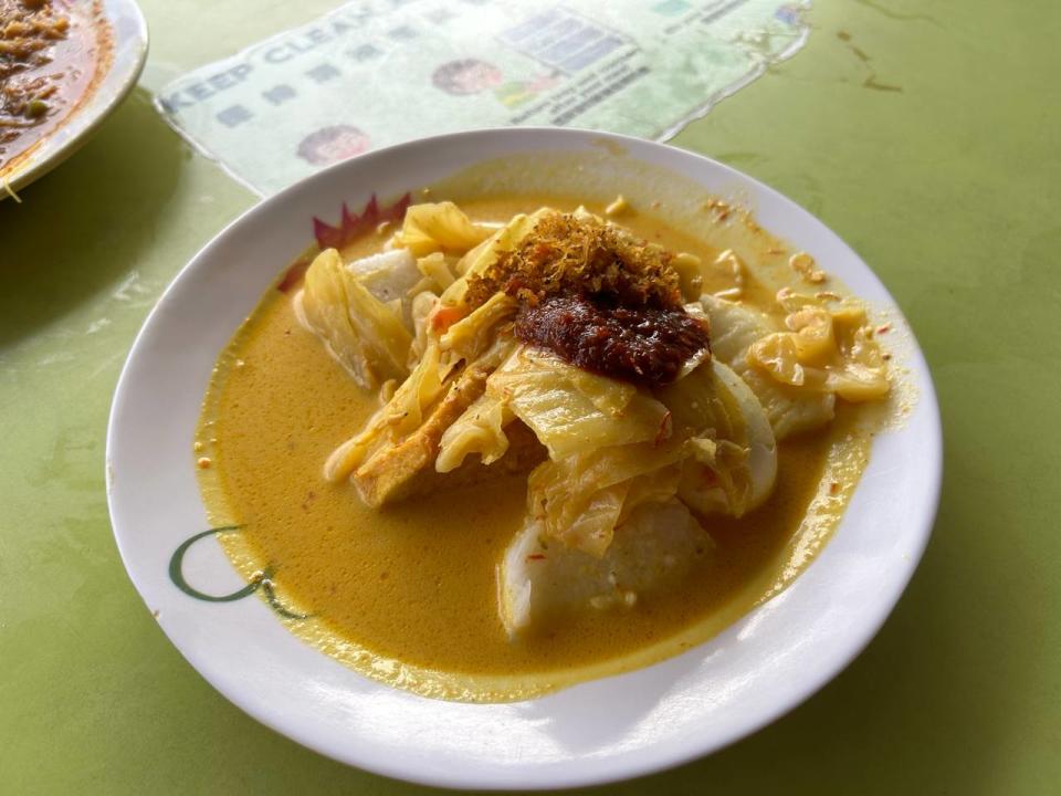 Aziz Jaffar Muslim Food - Lontong