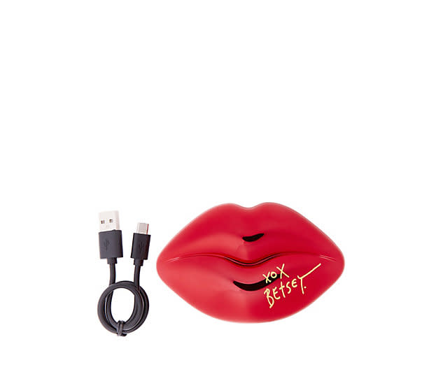 totally-tech-betsey-portable-charger_red_alt1