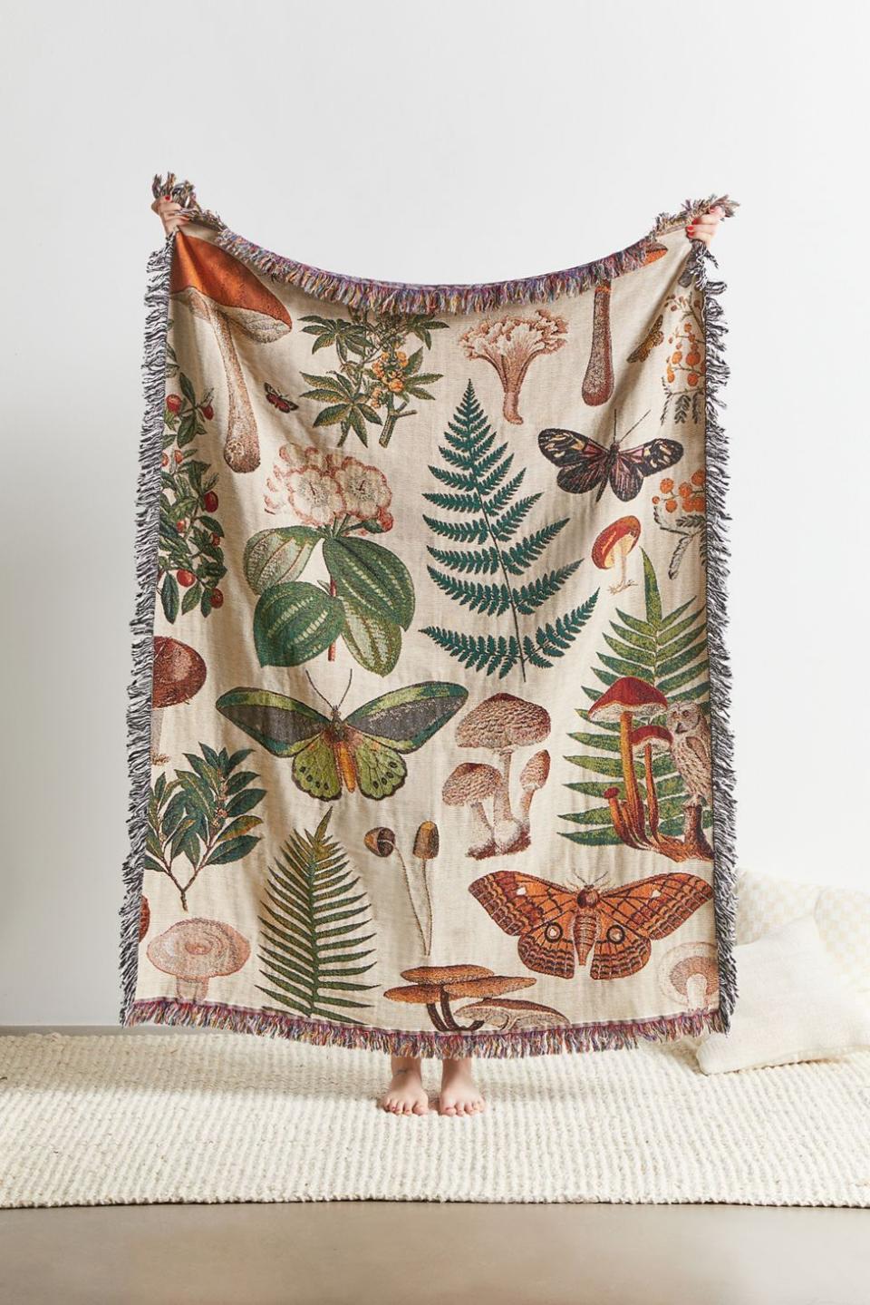 4) Valley Cruise Press Fantastic Forest Throw Blanket