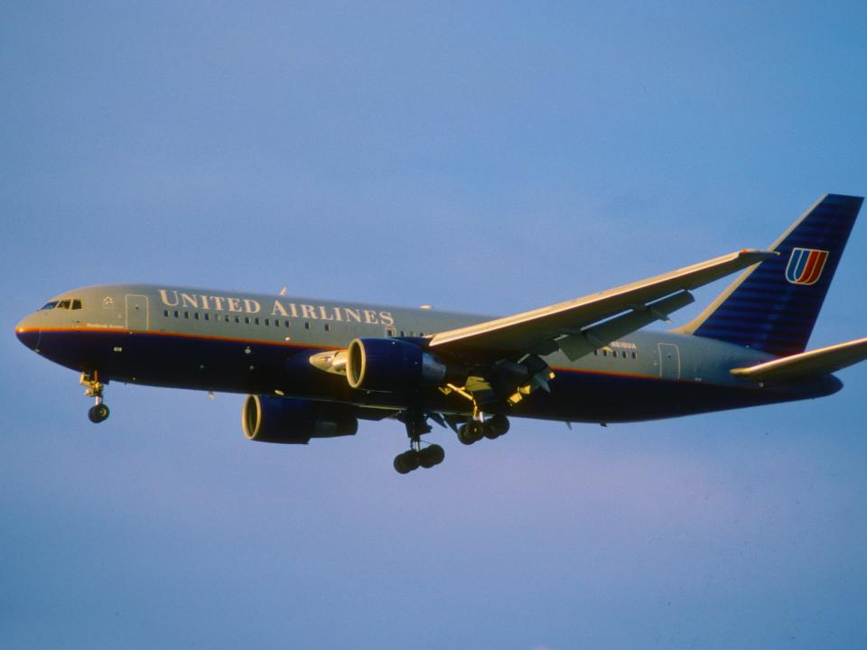 United Boeing 767-200.