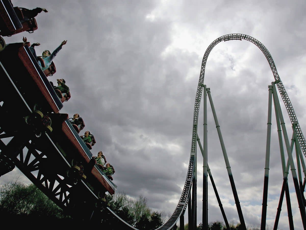 People riding Stealth (Daniel Berehulak/Getty Images)