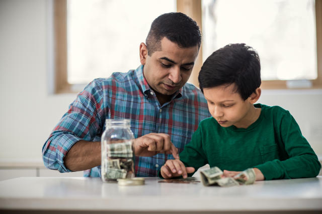 Todo lo que los padres no están enseñando a sus hijos sobre las finanzas  personales