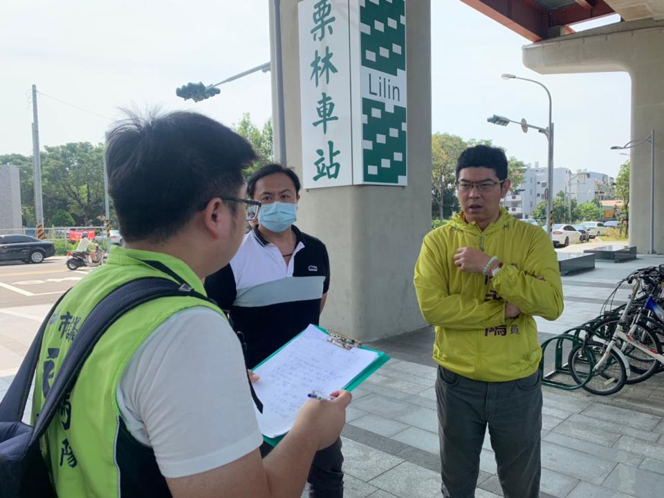 周永鴻爭取栗林車站增設iBike，但卻遇到與1.0無法相容的問題。   圖 : 周永鴻/提供