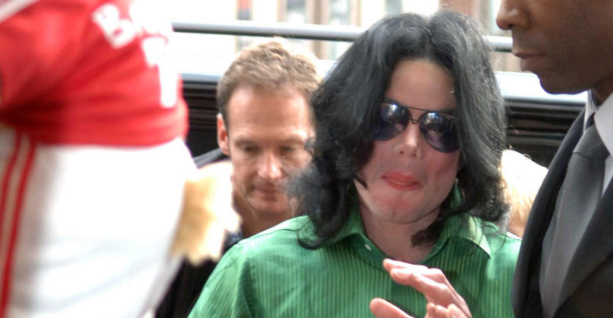 Lester picture with Jackson in London as they arrived to see a performance of ‘Billy Elliot’ in 2010. (REX/Shutterstock)