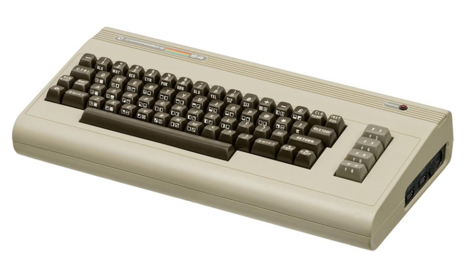 <p>1982 erschien der C64, das bis heute das meistverkaufte Computer-Modell aller Zeiten. Er wurde nach seinem 64KB-Arbeitsspeicher benannt, durch den seine Grafik wesentlich besser war als die seiner Vorgänger. 1992 wurde die Produktion endgültig eingestellt. (Evan-Amos/Wikipedia) </p>