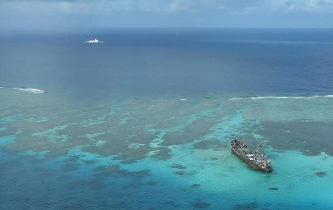 坐灘仁愛暗沙長達24年的菲律賓現役軍艦「馬德雷山號(BRP Sierra Madre LT-57)」。   圖：翻攝陸網