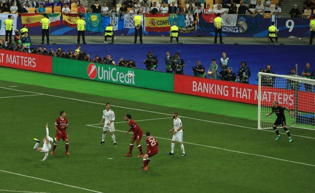 Gareth Bale scores Real Madrid’s second goal against Liverpool in the 2018 Champions League final