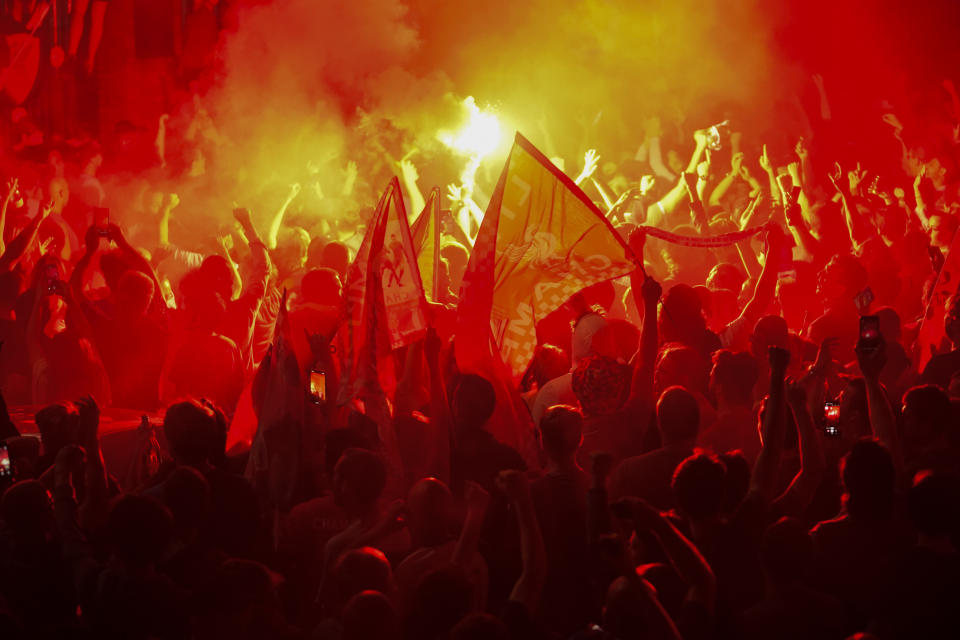 Las fotos preocupantes de la celebración de la Premier del Liverpool