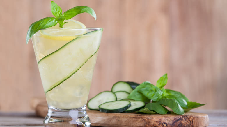 cucumber lemon cocktail