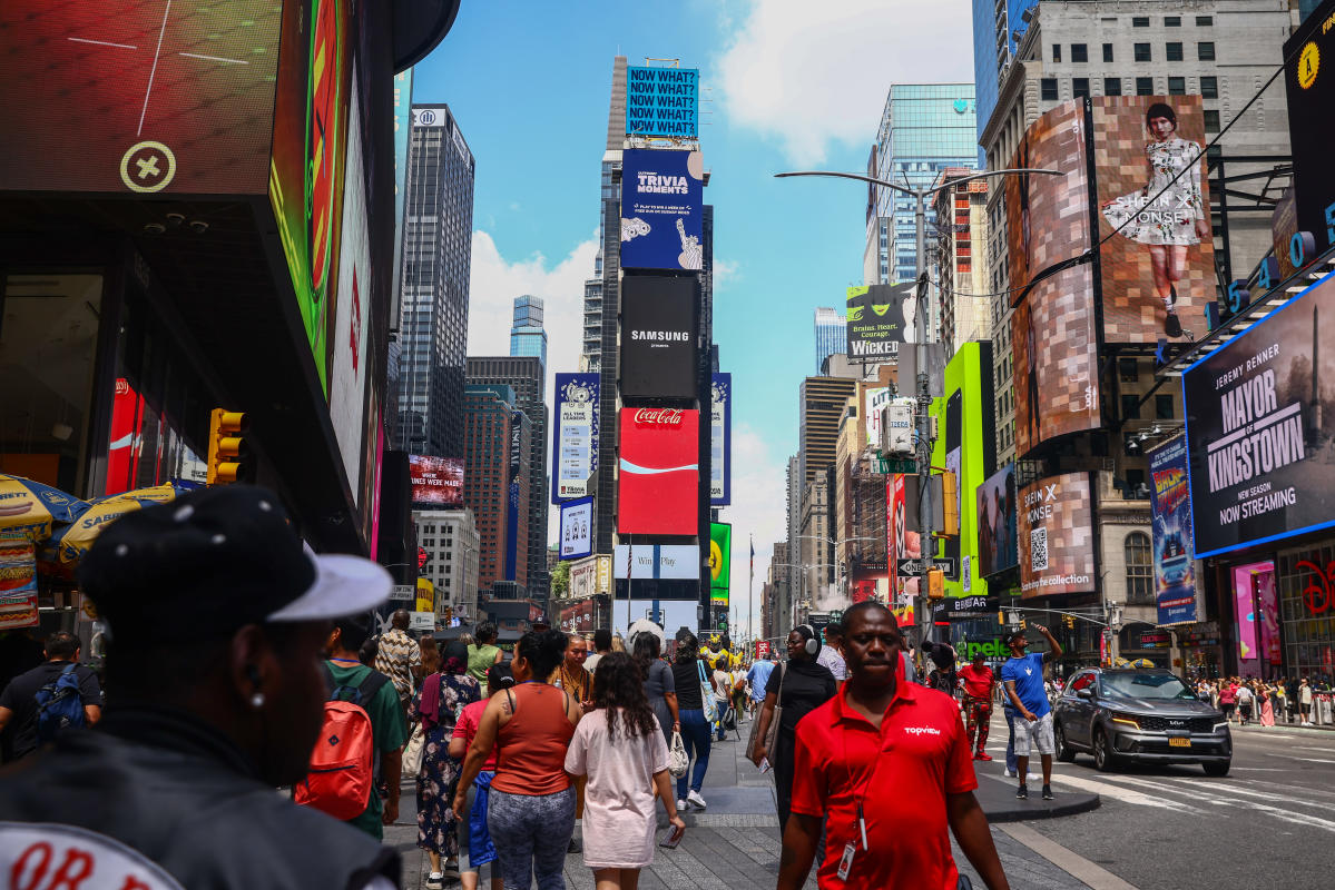 Wall Street follows Europe and FTSE higher as US retail sales rise more than expected