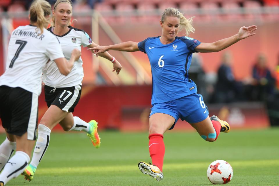 On home soil, Amandine Henry and France will try to win the country&rsquo;s first Women&rsquo;s World Cup title. (Photo: VI-Images / Getty Images)