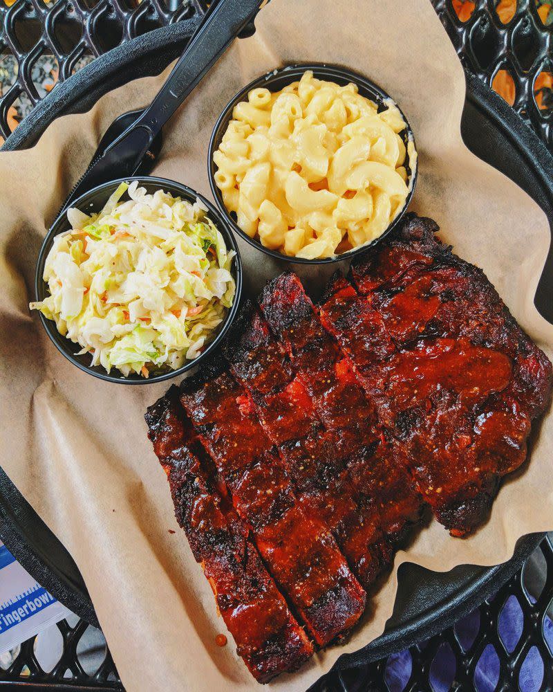 Pennsylvania: Jesse's Barbecue and Local Market