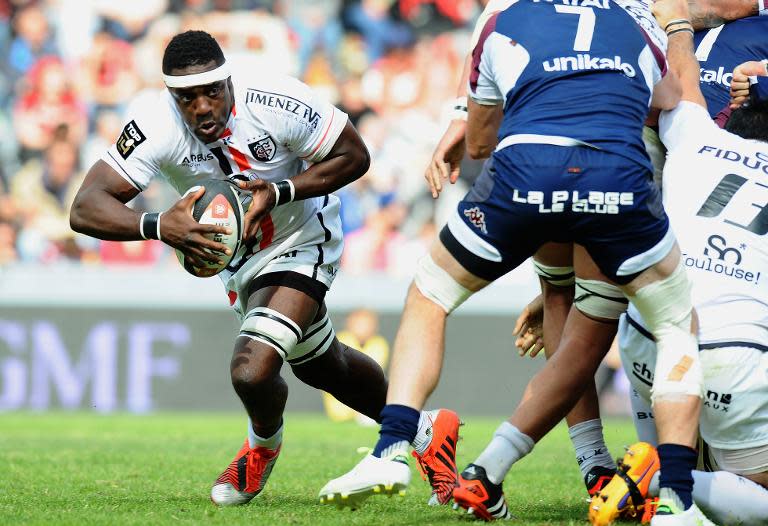 Toulouse flanker Yannick Nyanga makes a break during the French Top 14 match against Bordeaux, at the Ernest Wallon Stadium, on May 23, 2015