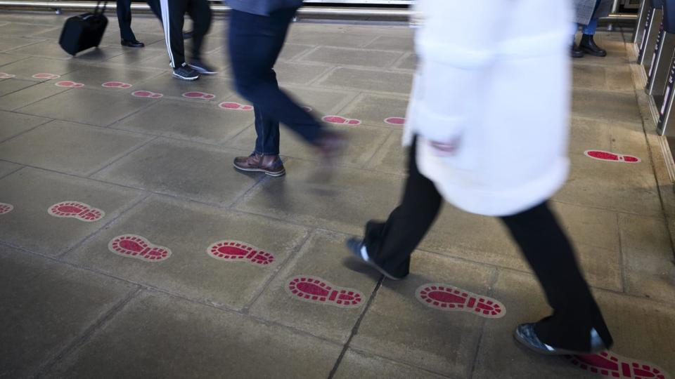 Disappearing footsteps unveiled at London Blackfriars. Picture courtesy of Govia Thameslink Railway