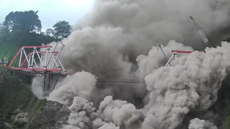 Erupción del volcán Semeru