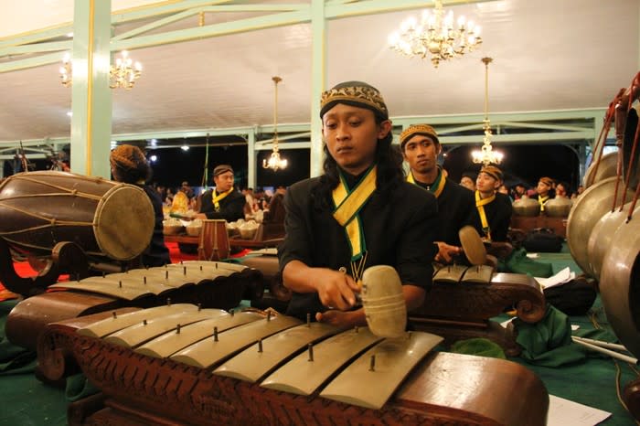 Gamelan: Gamelan ensemble playing the whole night. (