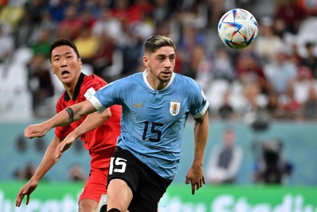 AUF - Selección Uruguaya de Fútbol - 🇺🇾 ¡𝙃𝙊𝙔 𝙅𝙐𝙀𝙂𝘼 𝙐𝙍𝙐𝙂𝙐𝘼𝙔!  ¡Debuta #LaCeleste en la FIFA World Cup! 🆚 Corea del Sur 🕜 16h (QAT) 10h  (UY) #ElEquipoQueNosUne