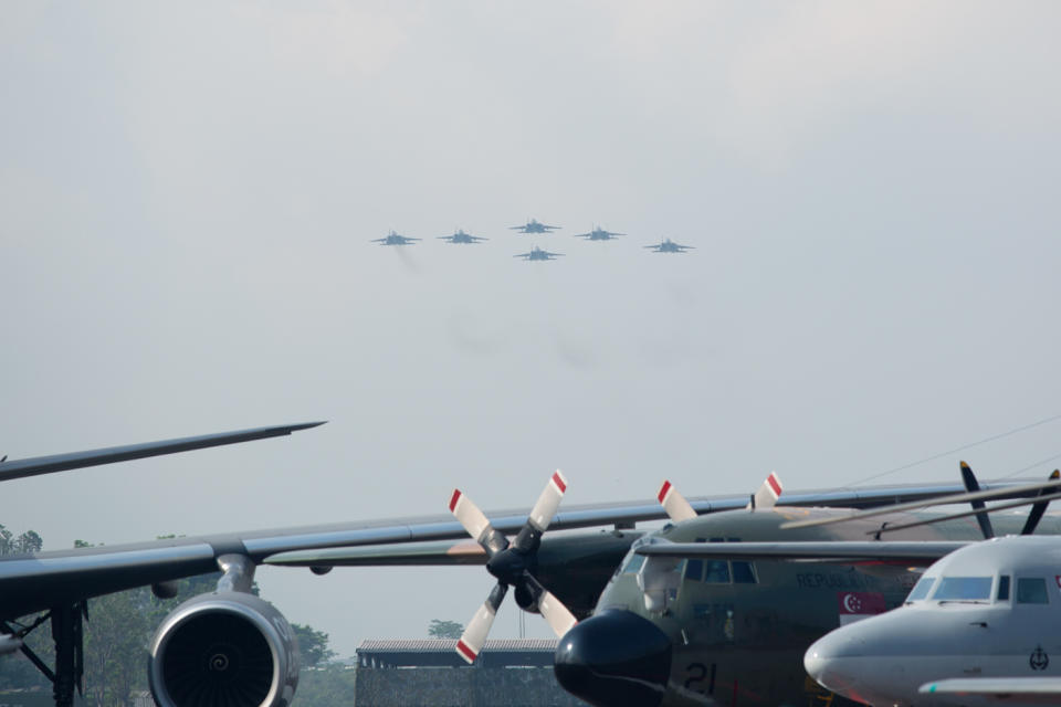 <p>RSAF taking part in a flypast during the parade preview on 28 August. (PHOTO: Dhany Osman / Yahoo News Singapore) </p>