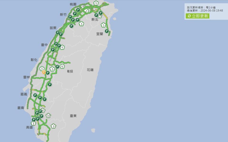 端午節連續假期第一天（8日），部分路段塞車，晚間高速公路全台車流順暢。（圖取自高速公路1968網站）