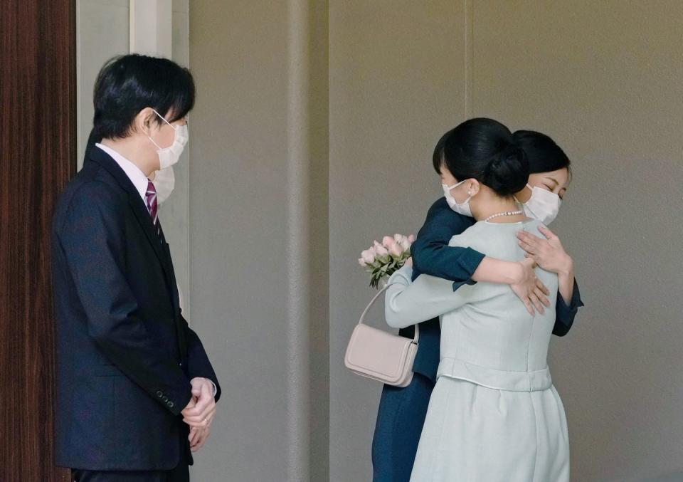 Princess Mako of Japan Marries Kei Komuro in a Subdued Ceremony in Tokyo