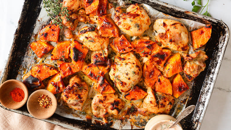Baked chicken and squash with yogurt and spices