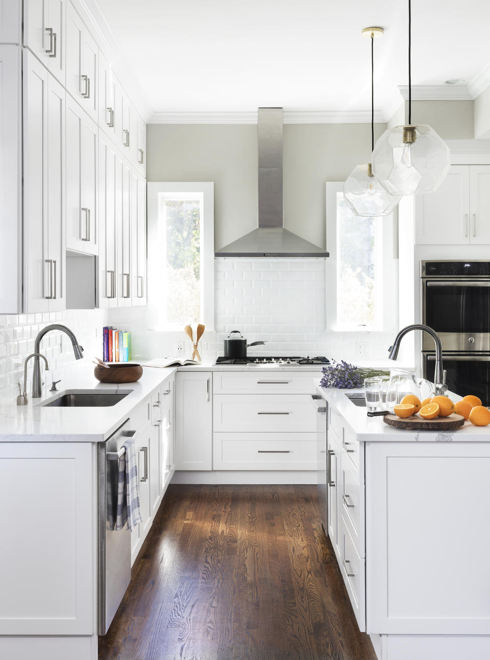 WORK A KITCHEN ISLAND INTO A SMALL KITCHEN