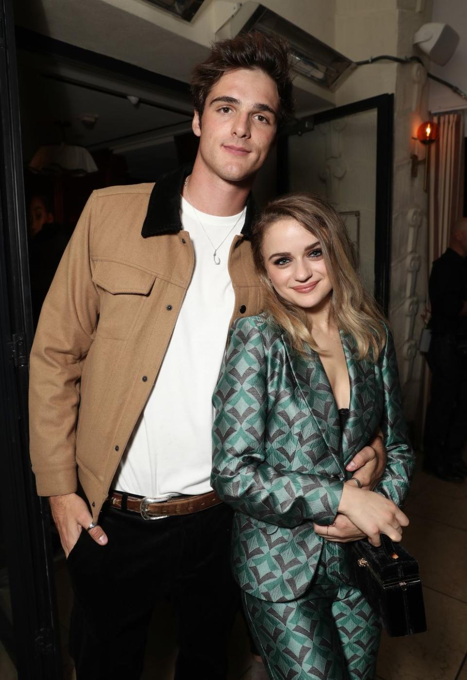 jacob elordi wearing hm, joey king photo by todd williamsonvarietypenske media via getty images