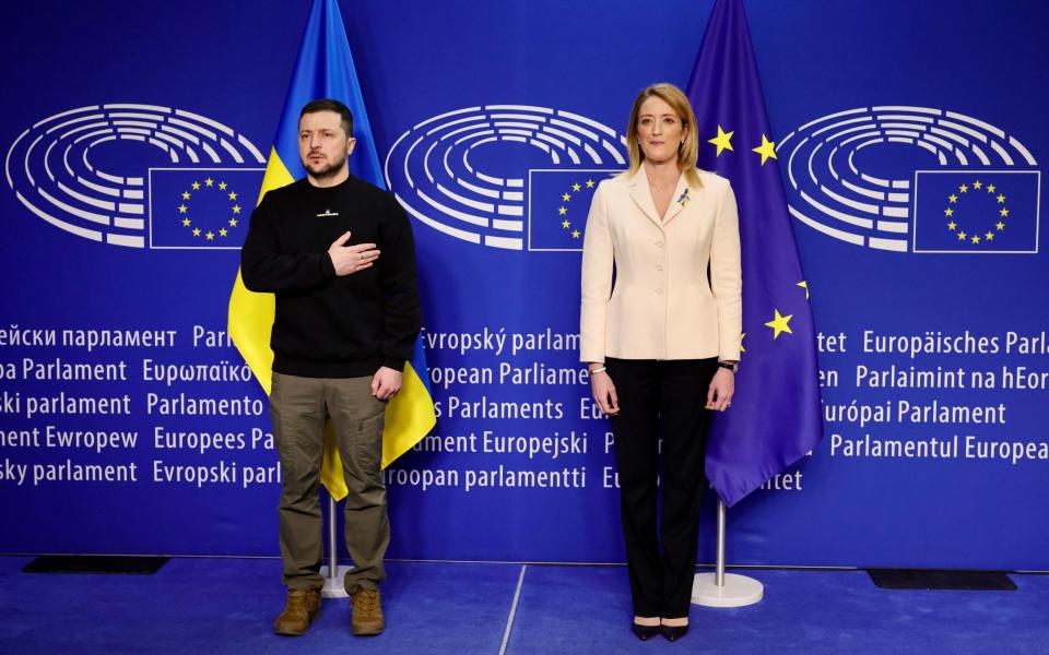 Ukraine's President Volodymyr Zelenskyy, left, and European Parliament's President Roberta Metsola pose for a picture before an EU summit at the European Parliament - Olivier Matthys/AP