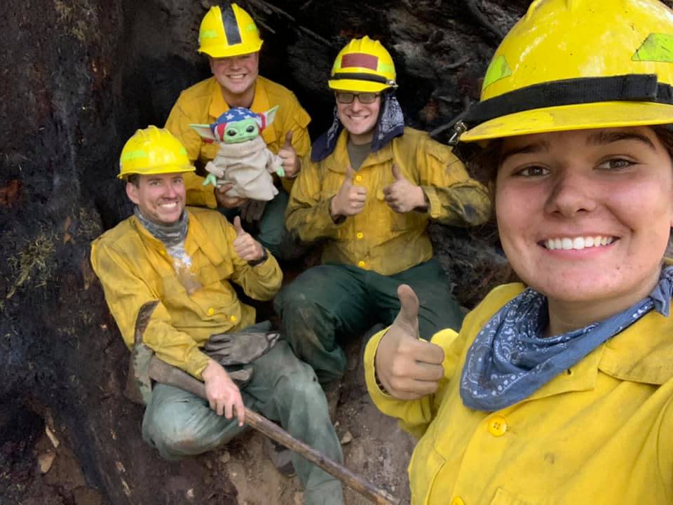 Baby Yoda bomberos incendios california