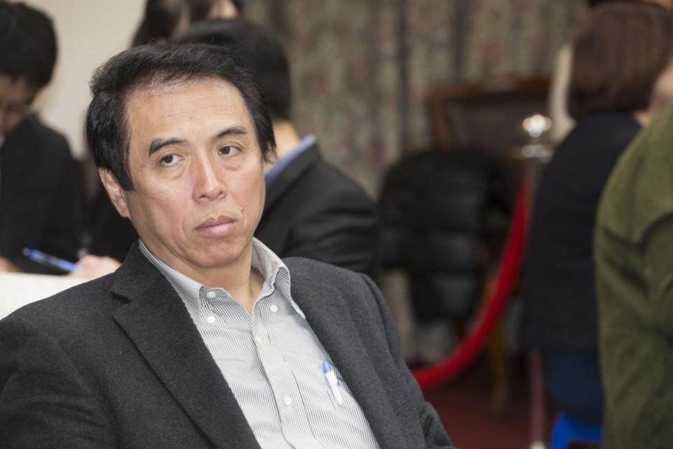陳學聖除了被冒用名號向前立委楊麗環借錢，去年10月，他的辦公室電話還被詐騙集團冒用為網購代表號。
