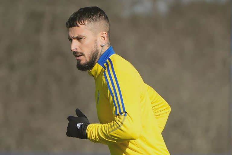 Darío Benedetto fue sancionado junto a Carlos Zambrano y no jugará ante Central