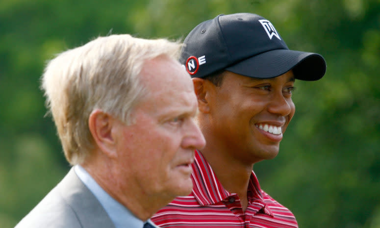 tiger woods and jack nicklaus talking to each other