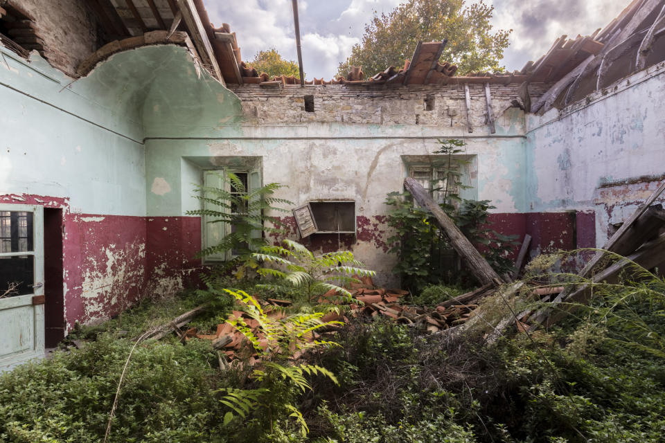 Photographer travels across Europe to document beautiful overgrown sites