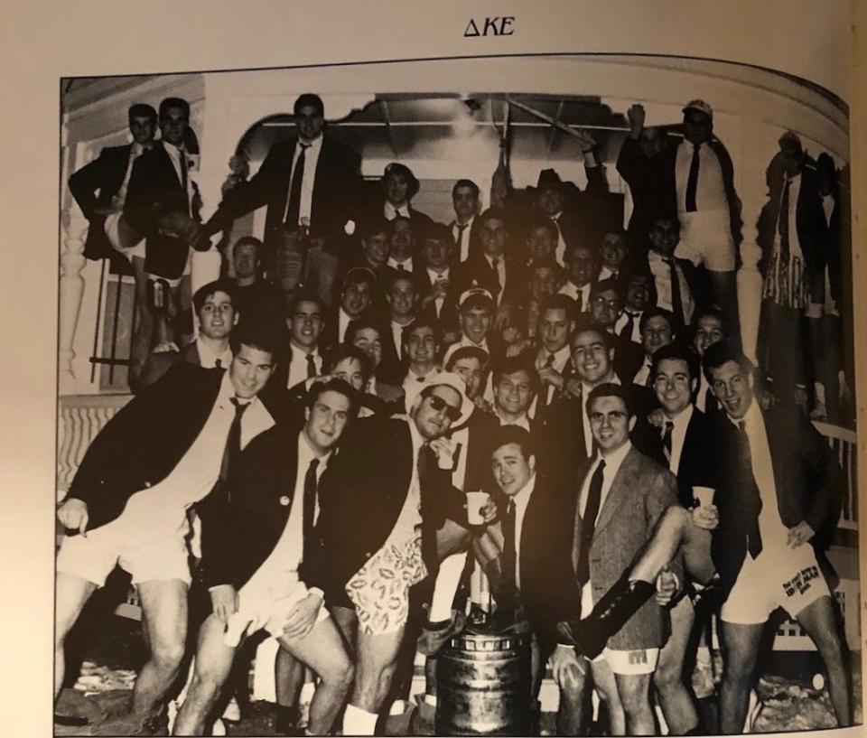 The DKE fraternity photo from the 1990 Yale Banner yearbook.