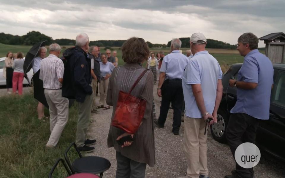 Bei Gilching wehrt sich der Verein Fluglärm gegen die steigende Zahl an Flügen vom Sonderflughafen Pfaffenhofen. (Bild: BR)