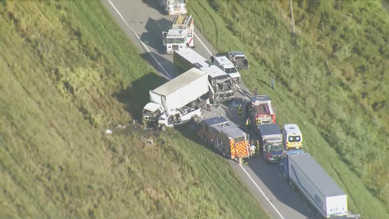 A highway crash in Florida on Sept. 21, 2022, resulted in one death and 14 injuries, most were not life-threatening, officials said. (WESH)