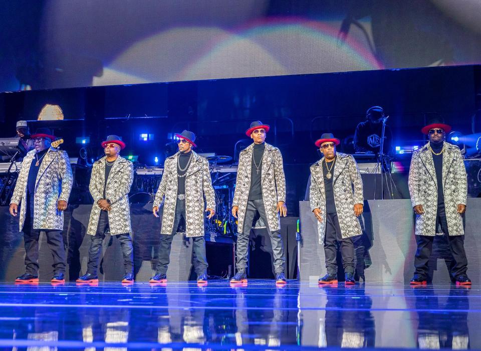 Bobby Brown, Ricky Bell, Ralph Tresvant, Ronnie DeVoe, Michael Bivins, and Johnny Gill of New Edition