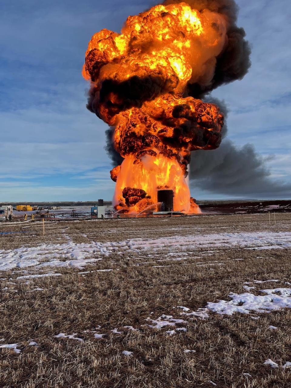 A fire at an oil lease site prompted an emergency alert by the County of Minburn on Tuesday due to poor air quality. The alert was cancelled just after 7 p.m.